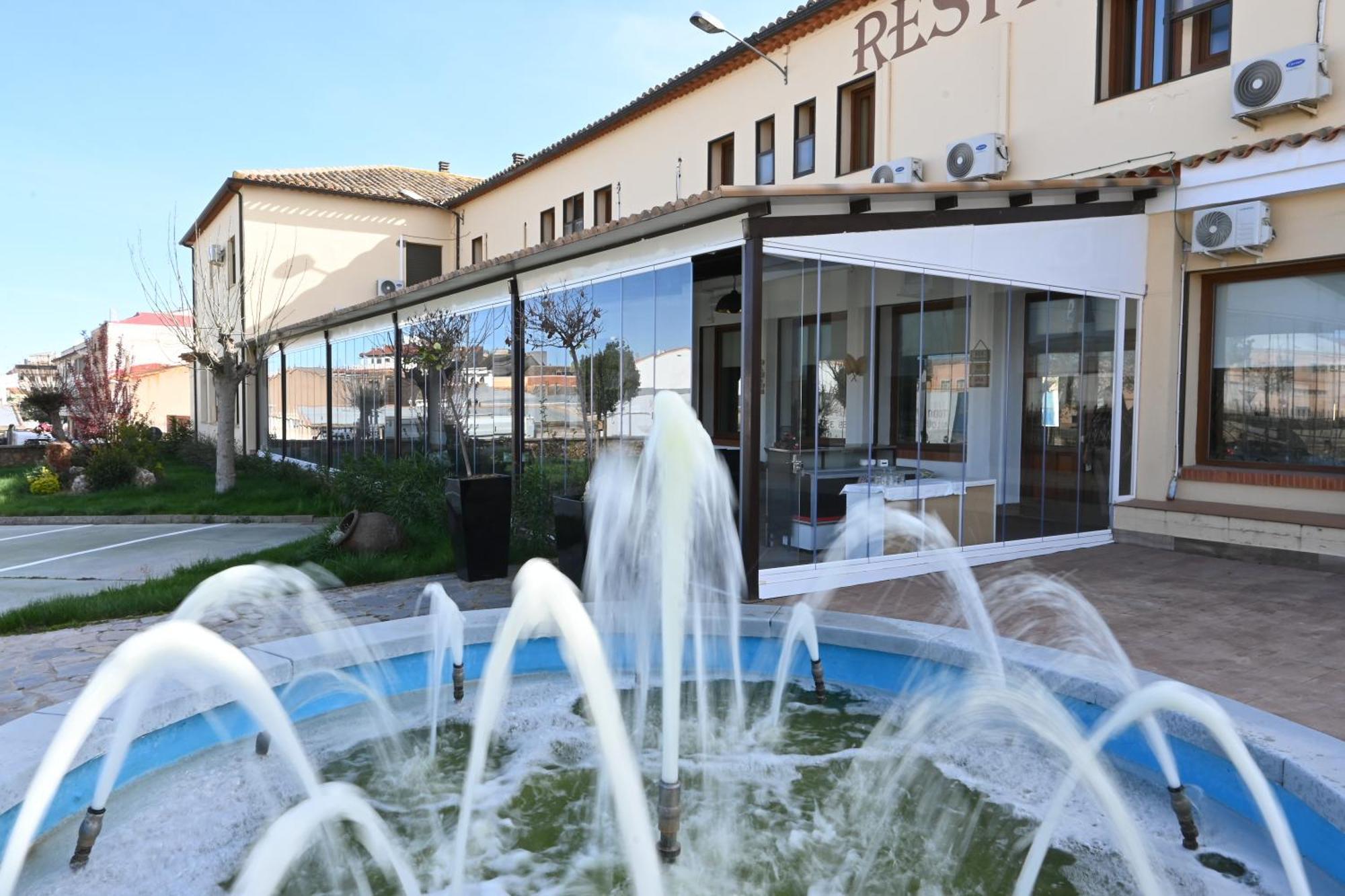Hotel Del Sol Motilla Del Palancar Ngoại thất bức ảnh