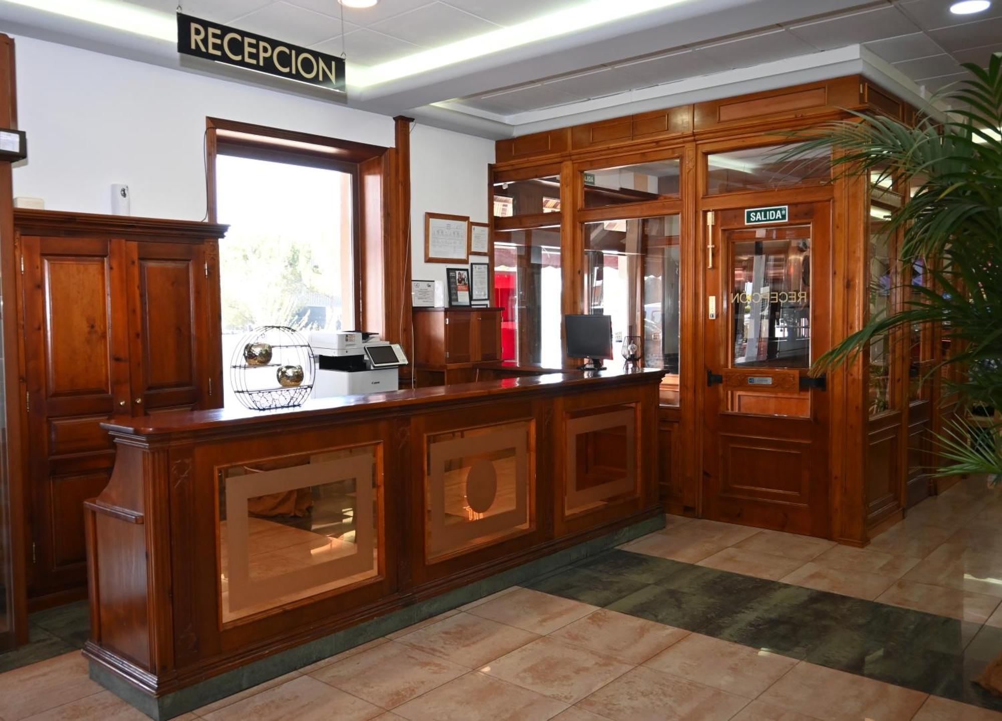 Hotel Del Sol Motilla Del Palancar Ngoại thất bức ảnh